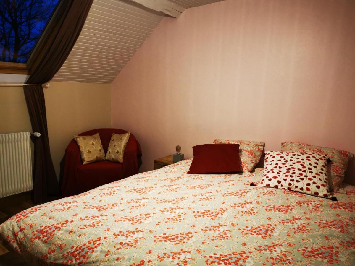 Bersaillin Domaine De L'Esperance, Chambre Rose Bed & Breakfast エクステリア 写真