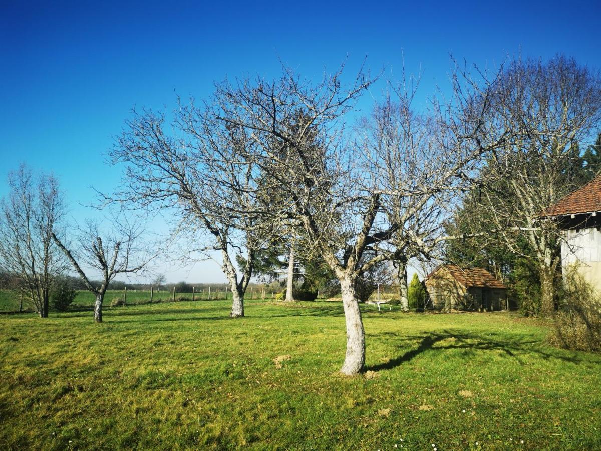 Bersaillin Domaine De L'Esperance, Chambre Rose Bed & Breakfast エクステリア 写真