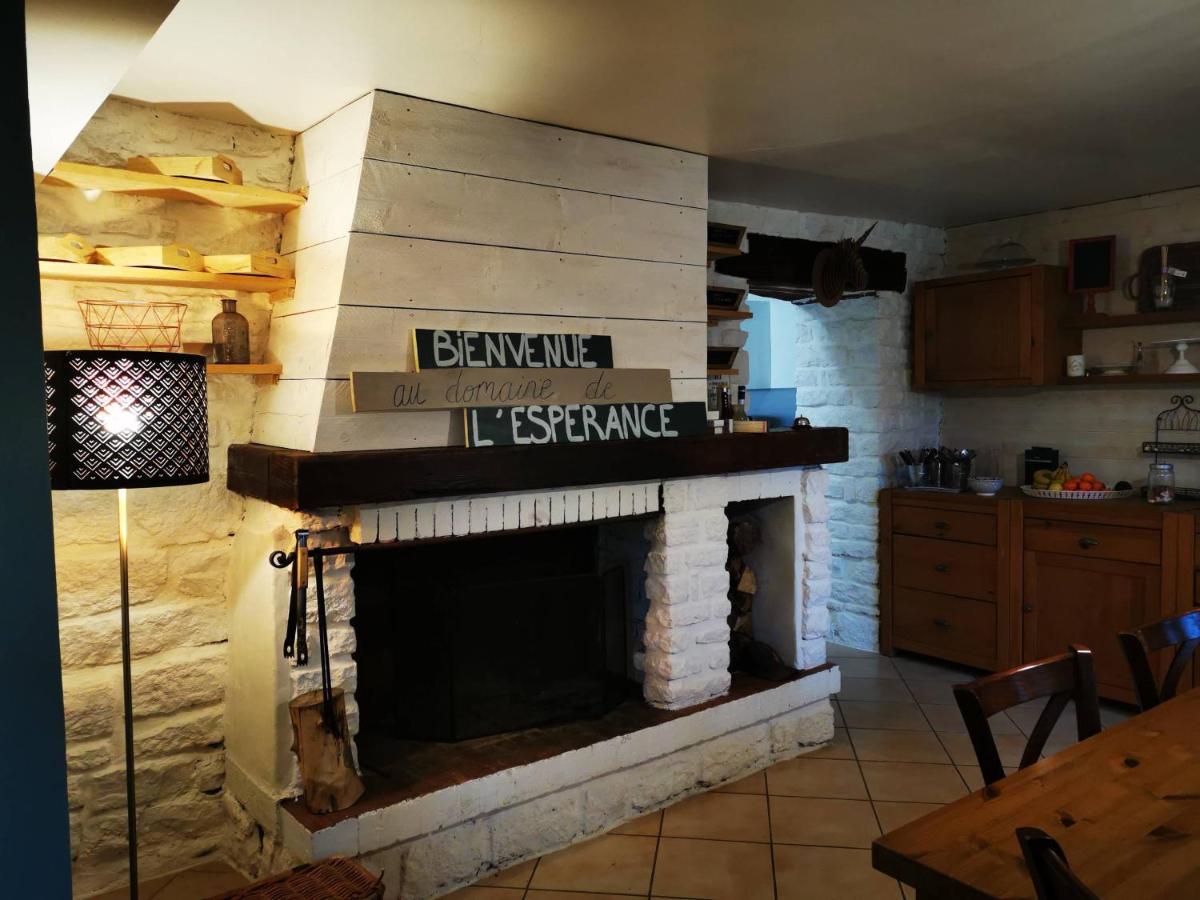 Bersaillin Domaine De L'Esperance, Chambre Rose Bed & Breakfast エクステリア 写真